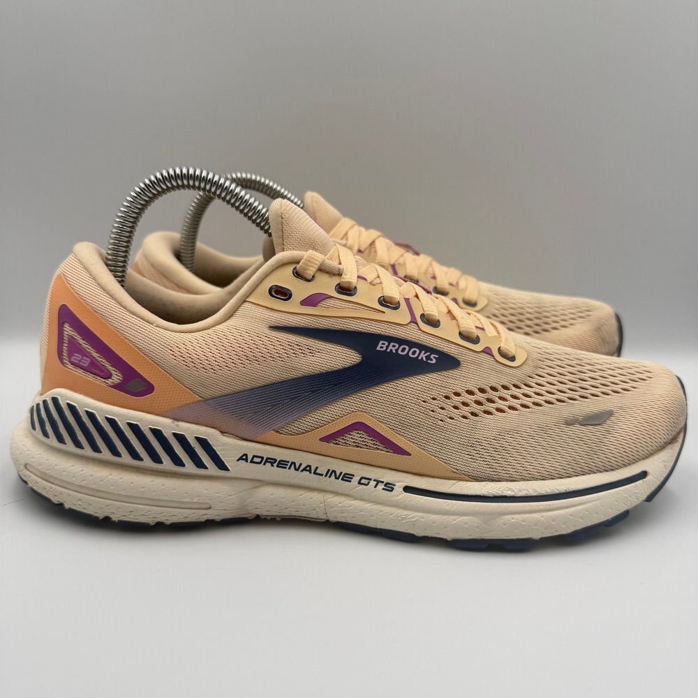 Brooks Adrenaline GTS 23 Peach Running Shoes Women's Size 9 Sneakers 1203811B795